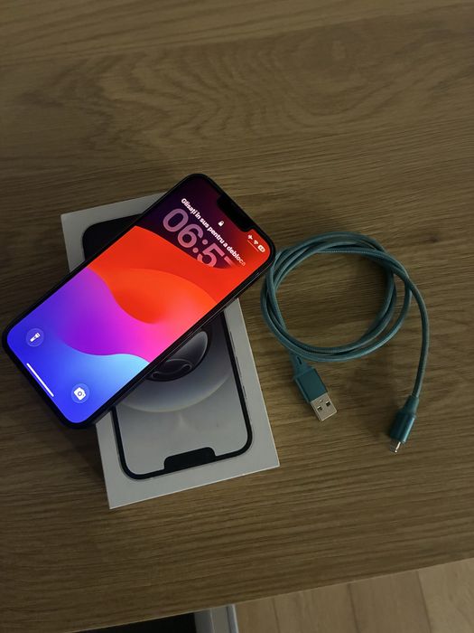 Vand iphone 14 128 gb stare foarte buna