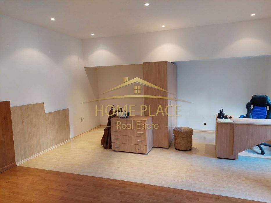 Дава се под наем Офис в Варна, Център - 40 кв.м за 255 € - Снимка #1