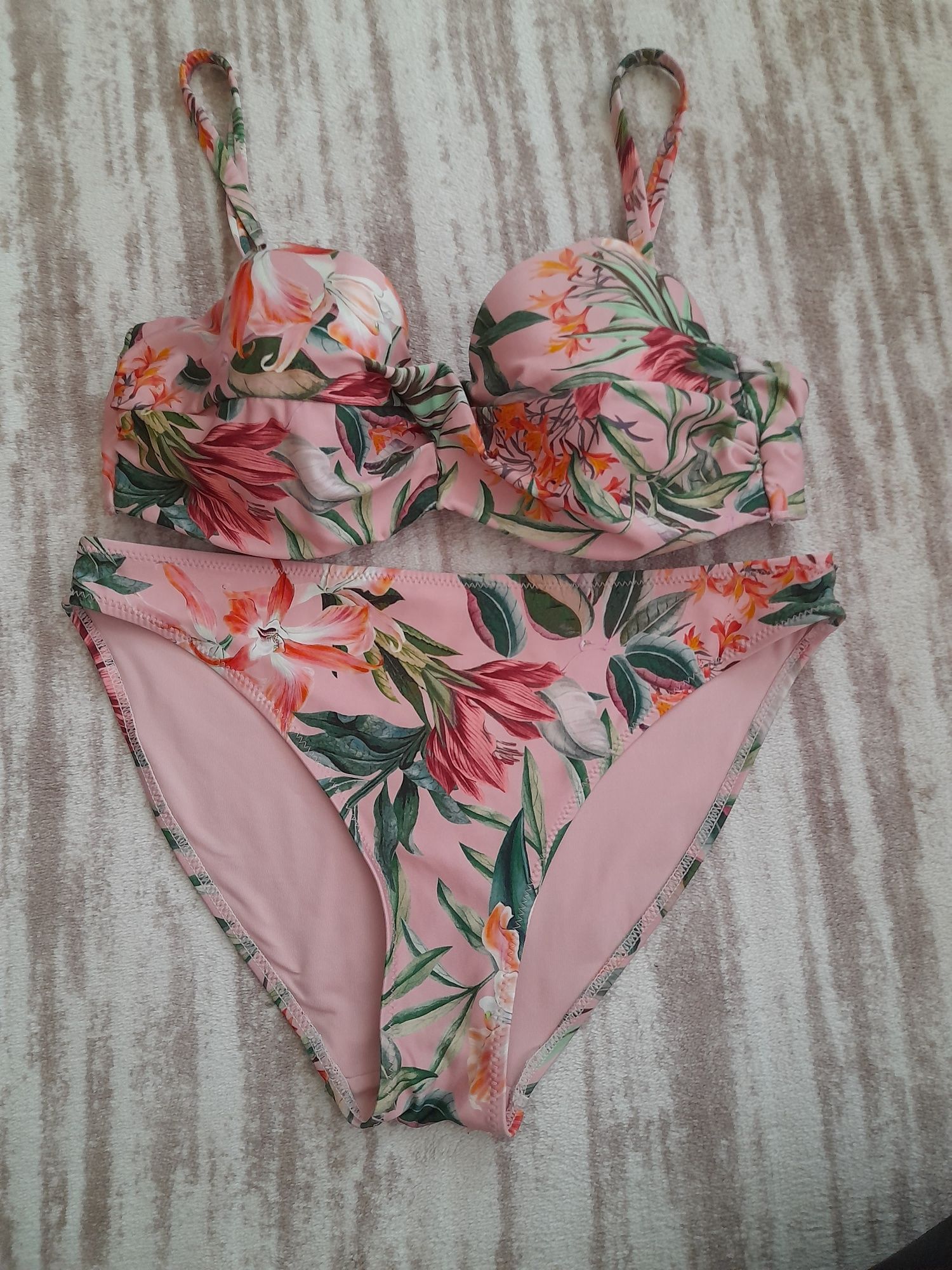 Бански комплект на H&M