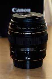 Объектив Canon EF 85mm f/1.8 USM