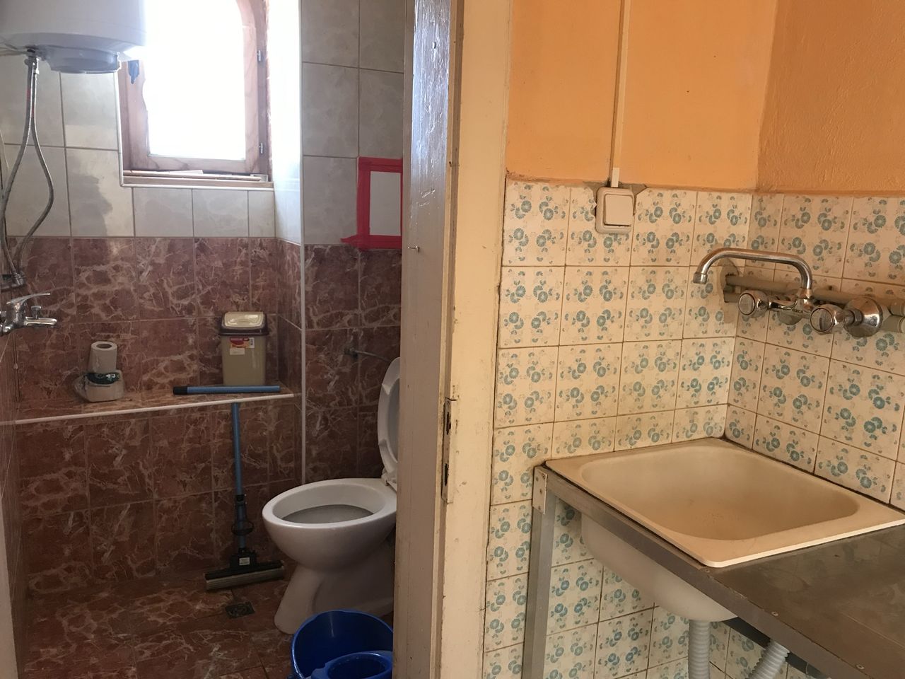 Дава се под наем Магазин в с. Звездица, Област Варна - 66 кв.м за 255 € - Снимка #5