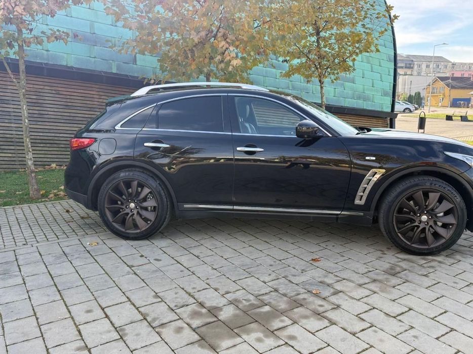 Infiniti FX30D S