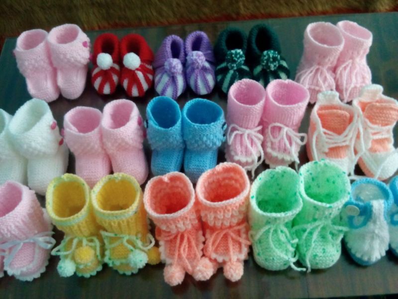 Бебешки комплекти ръчно плетиво