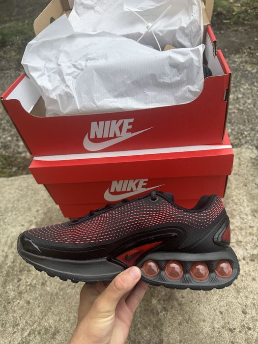 Nike Air Max DN Bred  mărimea: 40.5, 41, 42, 42.5, 43