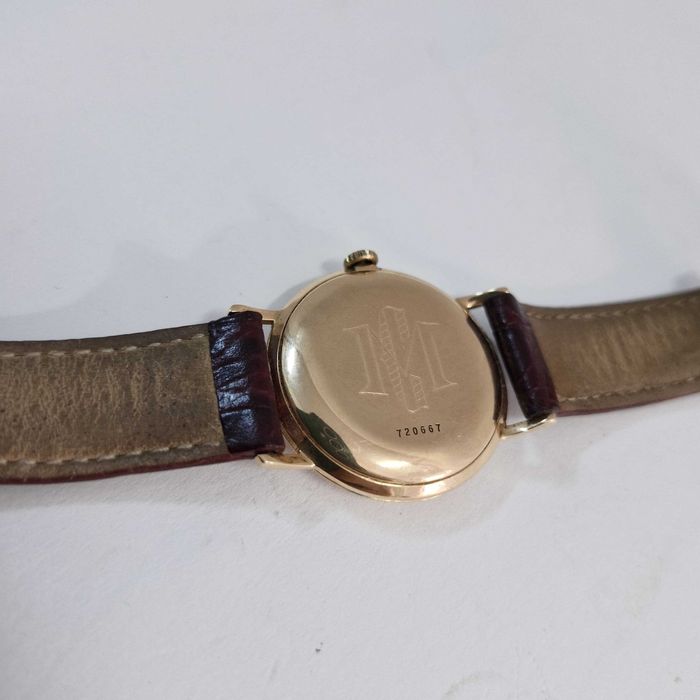 Liquid Money vinde - Ceas de aur 18k Ulysse Nardin vintage 35mm