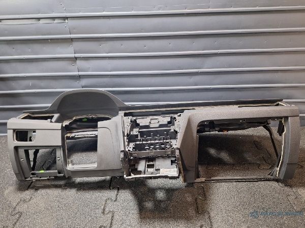 Plansa bord VOLKSWAGEN PASSAT B8 [ 2014 - > ] OEM 3G1857995