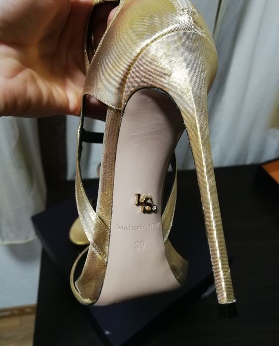 Sandale LeSilla aurii