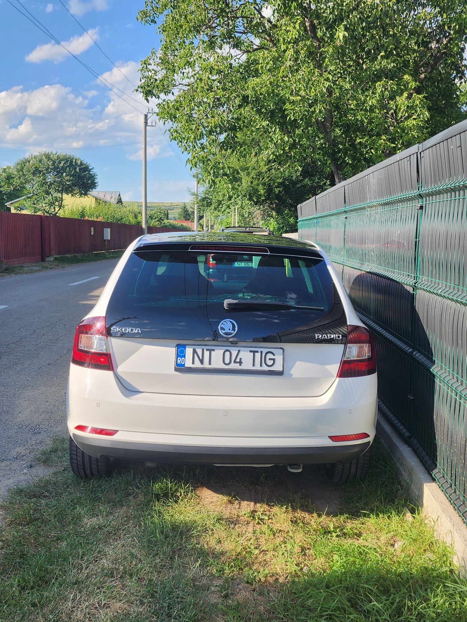 Skoda rapid spaceback(poate cea mai dotata de anul ei  din Romania)