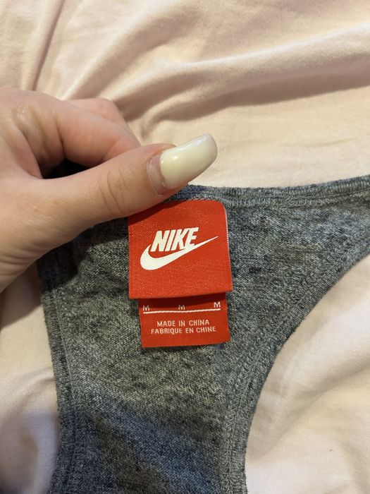 Дамски спортен потник Nike