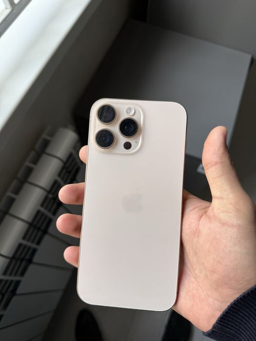 Iphone 16 pro max desert titanium