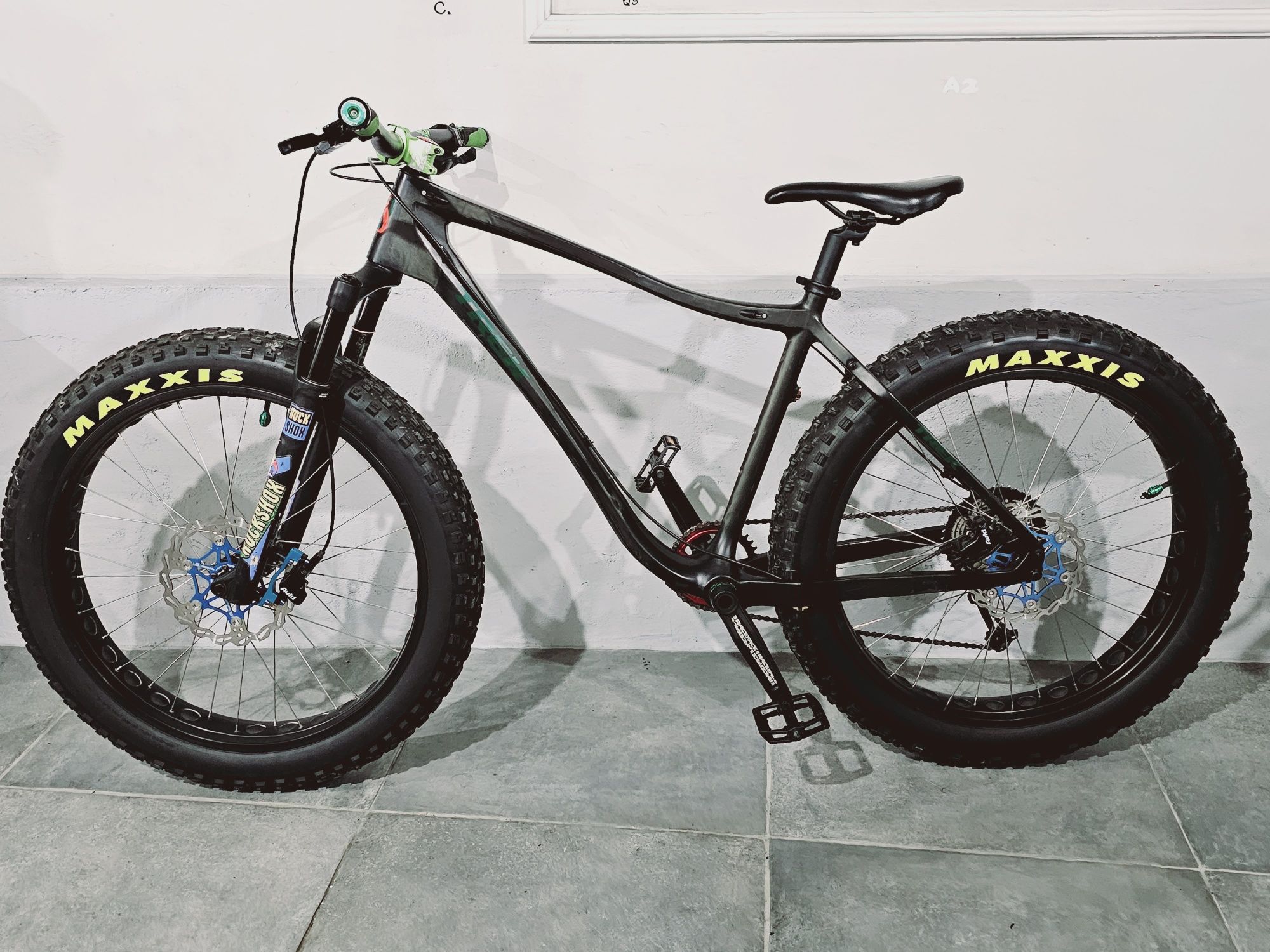 Fat Bike TREK cadru carbon , 26x4.0,rockshox aer,frane hidraulice avid