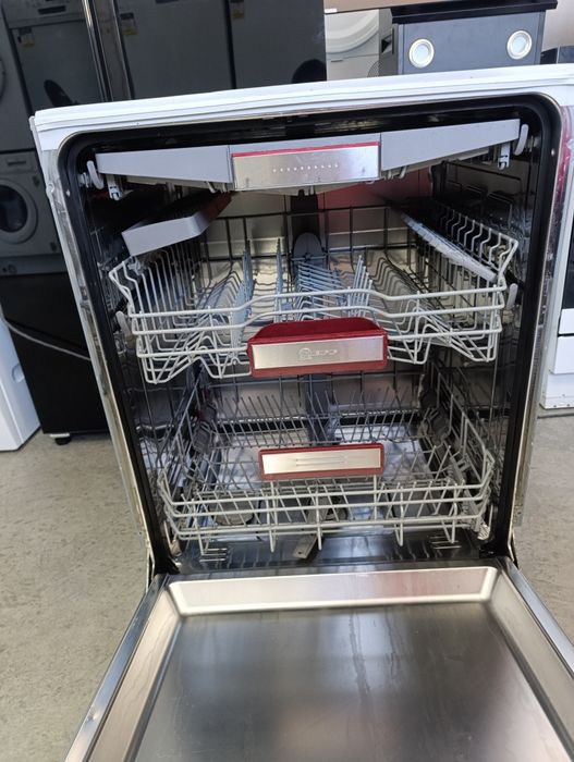 Съдомиялна за пълно вграждане NEFF