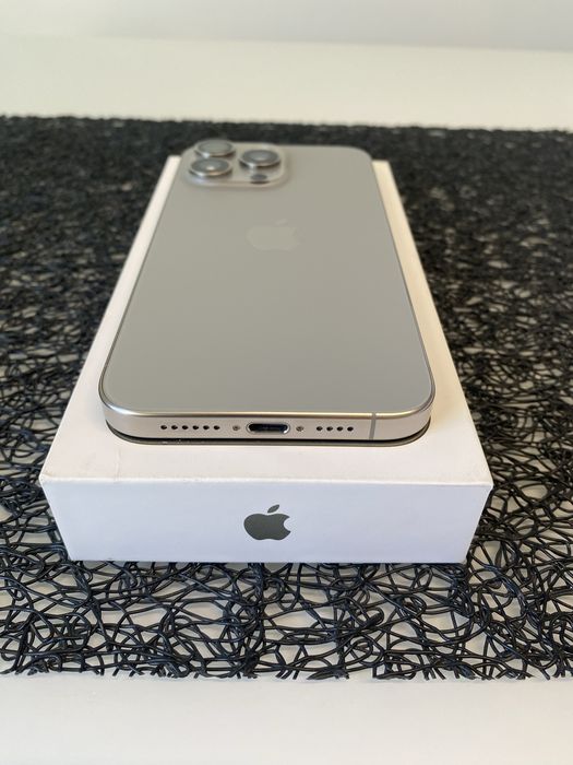 iPhone 15 Pro Max Natural Titanium, 256 Gb,impecabil, garantie 11.2025