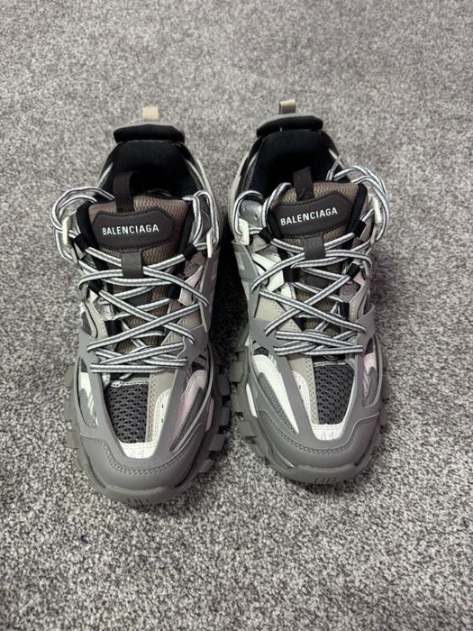Balenciaga Track