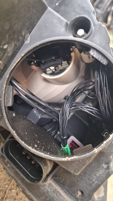 Ксенон фарове за мерцедес w204 Facelift