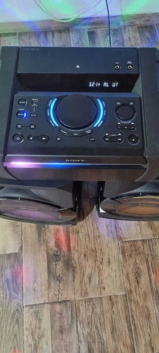 Sistem audio Sony, statie  + boxe