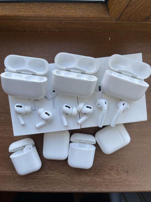 AirPods ушки кейсы отдельно, ушко кейс отдельно. Эйрподс ушки.