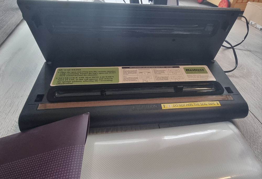 Машина за вакумиране Mesliese