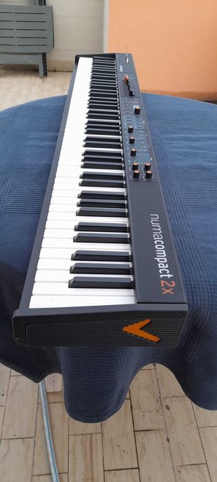 Синтезаторна клавиатура Studiologic Numacompact 2x