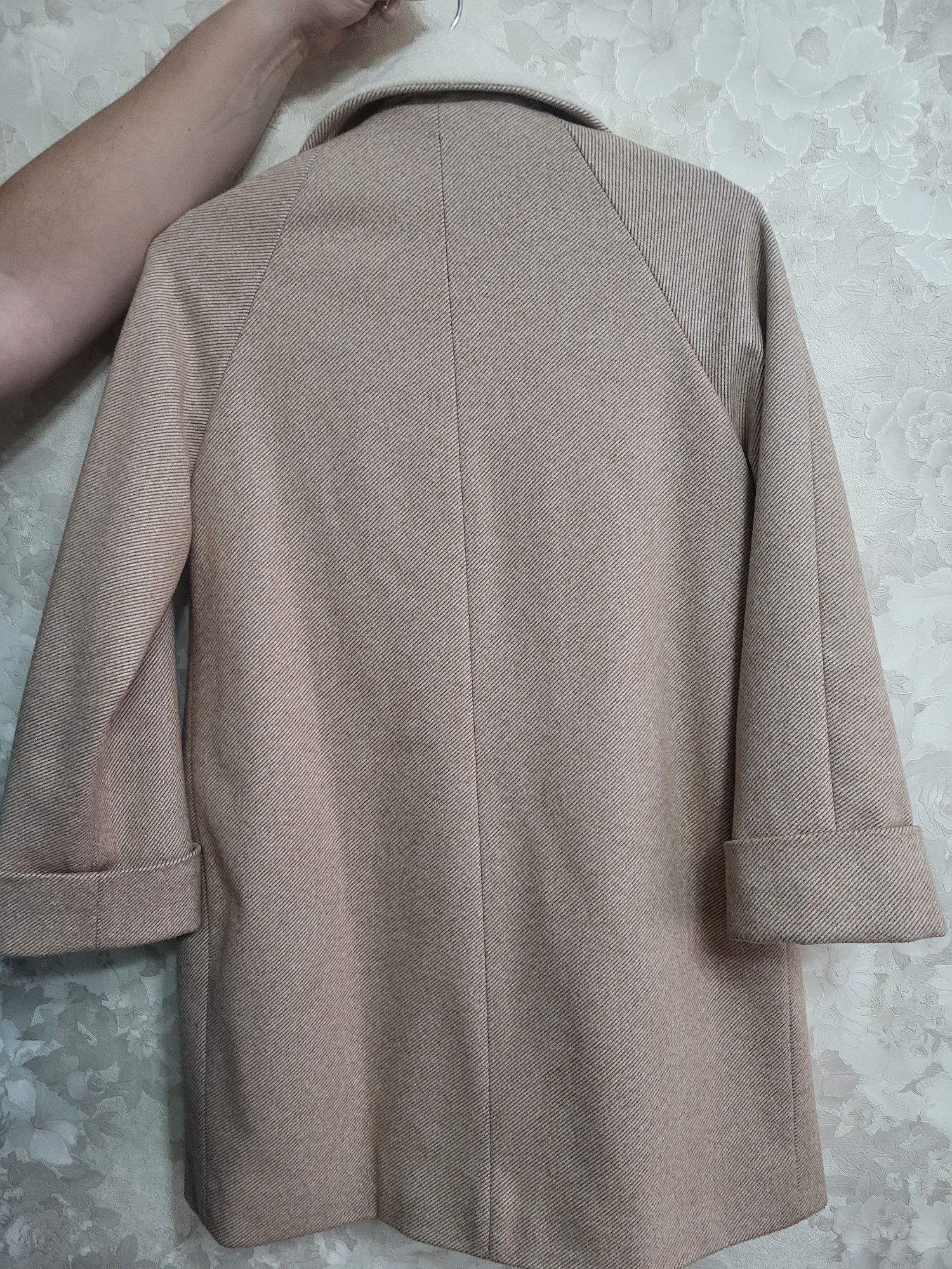 Пальто женское (размер S 46]