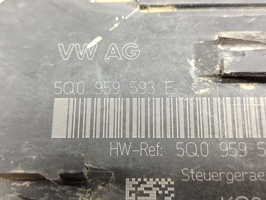 Modul calculator usa stanga fata 5q0959593e Volkswagen VW Passat B8 [