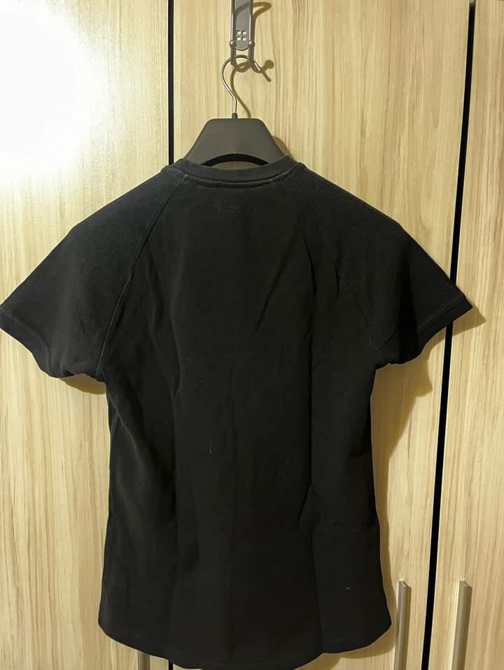 Мъжка черна тениска