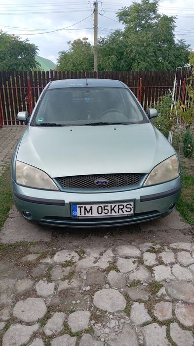 Vând Ford Mondeo