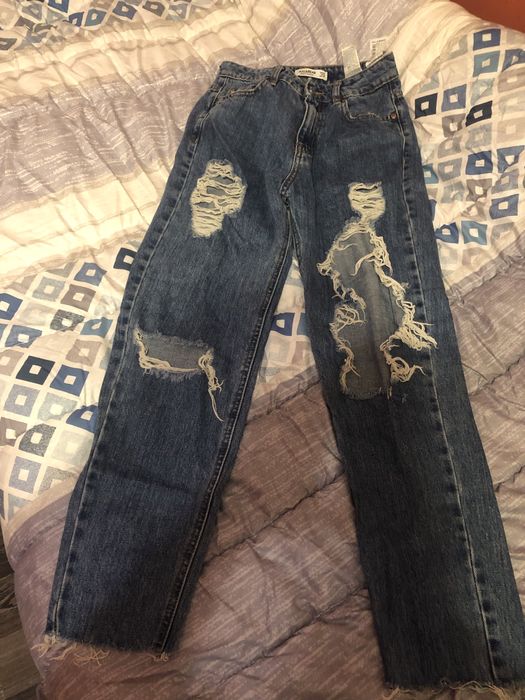 Продавам два чифта дънки за 25 лв