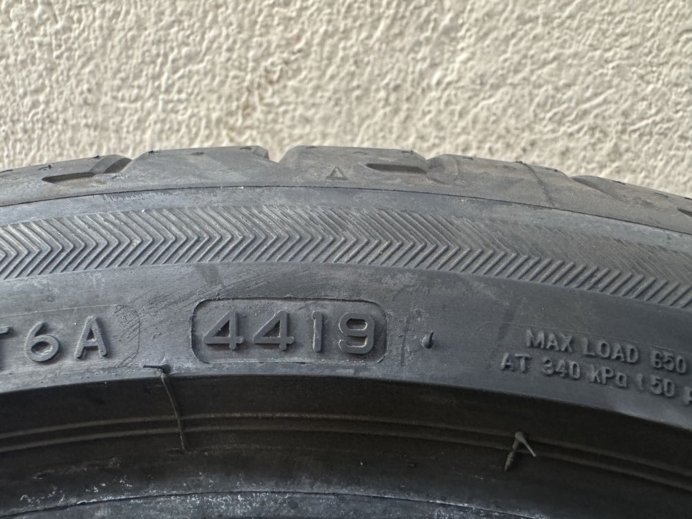 Автомобилни гуми 225 40 19 Bridjestone