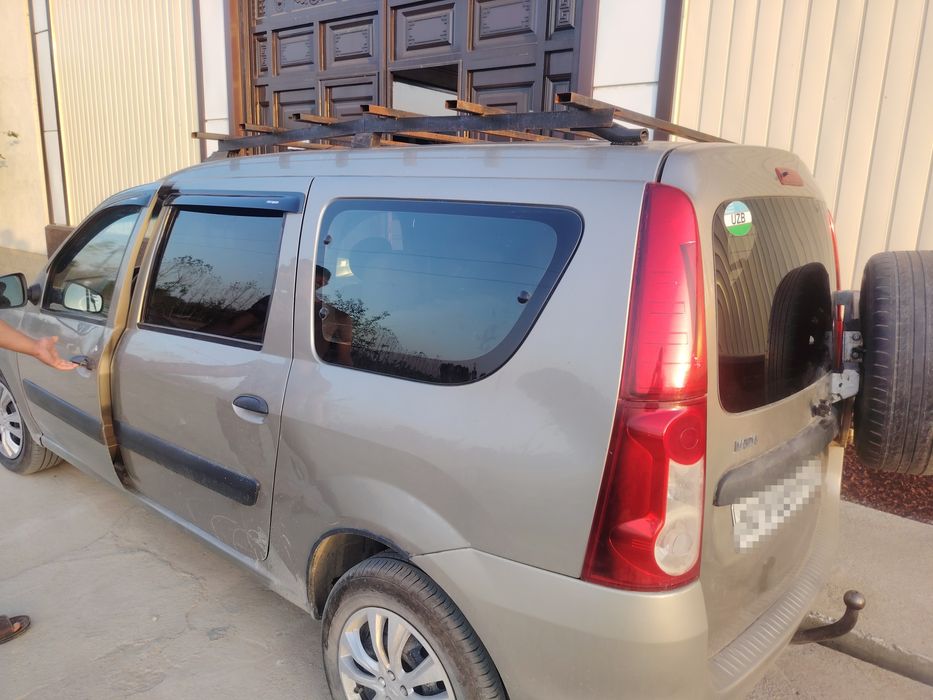 Lada Largus 2013