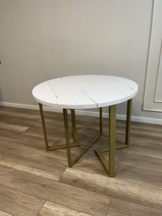 Круглый стол трансформер