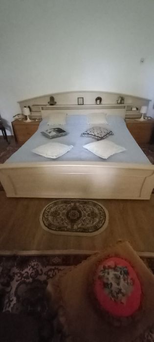 Vând obiecte mobilier
