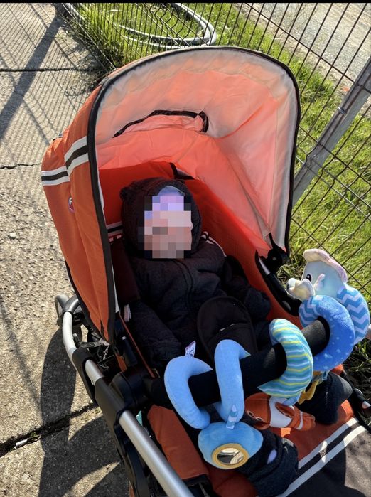 Carucior sport cu pozitie de somn Primii Pasi Lux