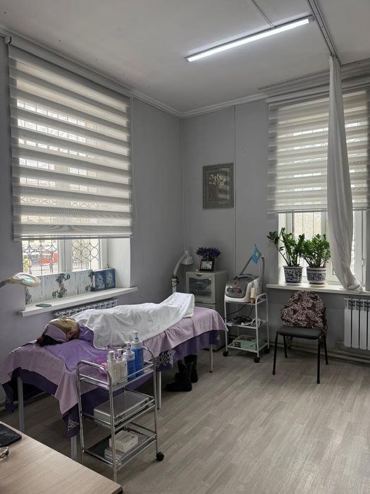 Сдам в аренду место (кушетку)