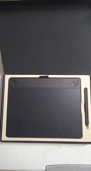 Wacom Графичен таблет