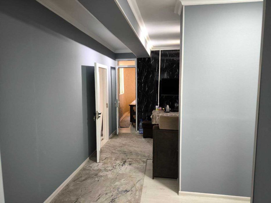 Массив Караташ за ГУМом  Туркуаз 3-комн 8/12 70 м² хороший ремонт