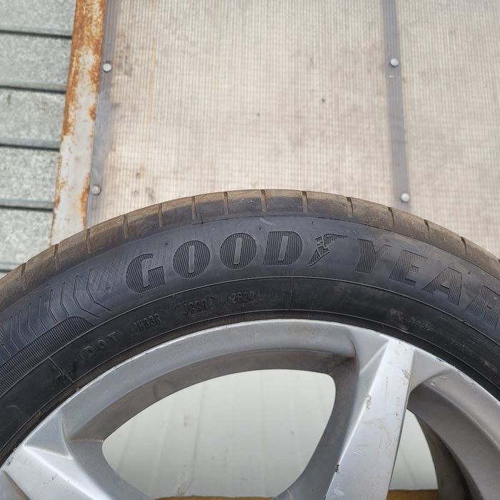 Cauciucuri 215/55/17 94V