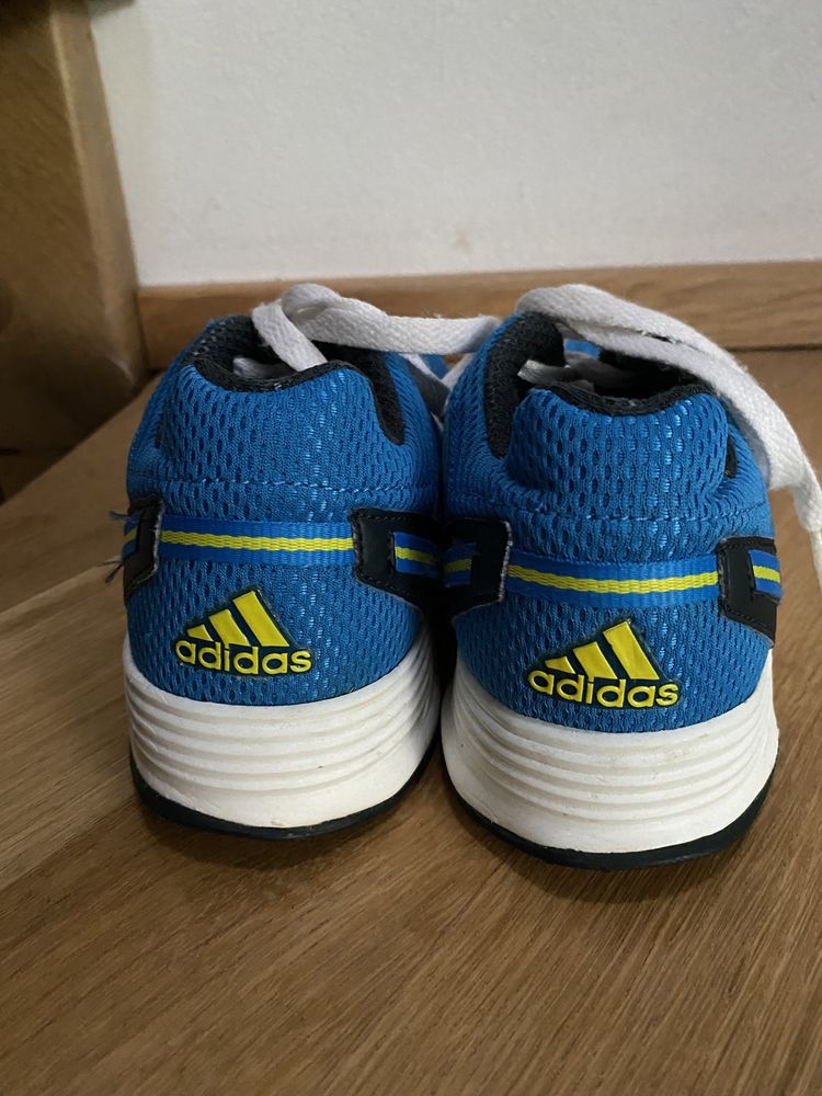 Adidași Adidas, mărimea 36