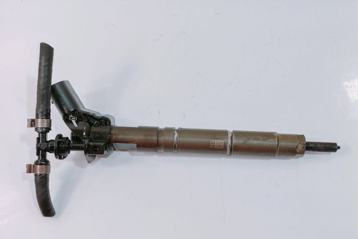 Injector  Bosch 3.0 cdi 0986435355 Mercedes-Benz CLS-Class C219 seria