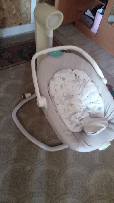 Шезлонг для новорождённых