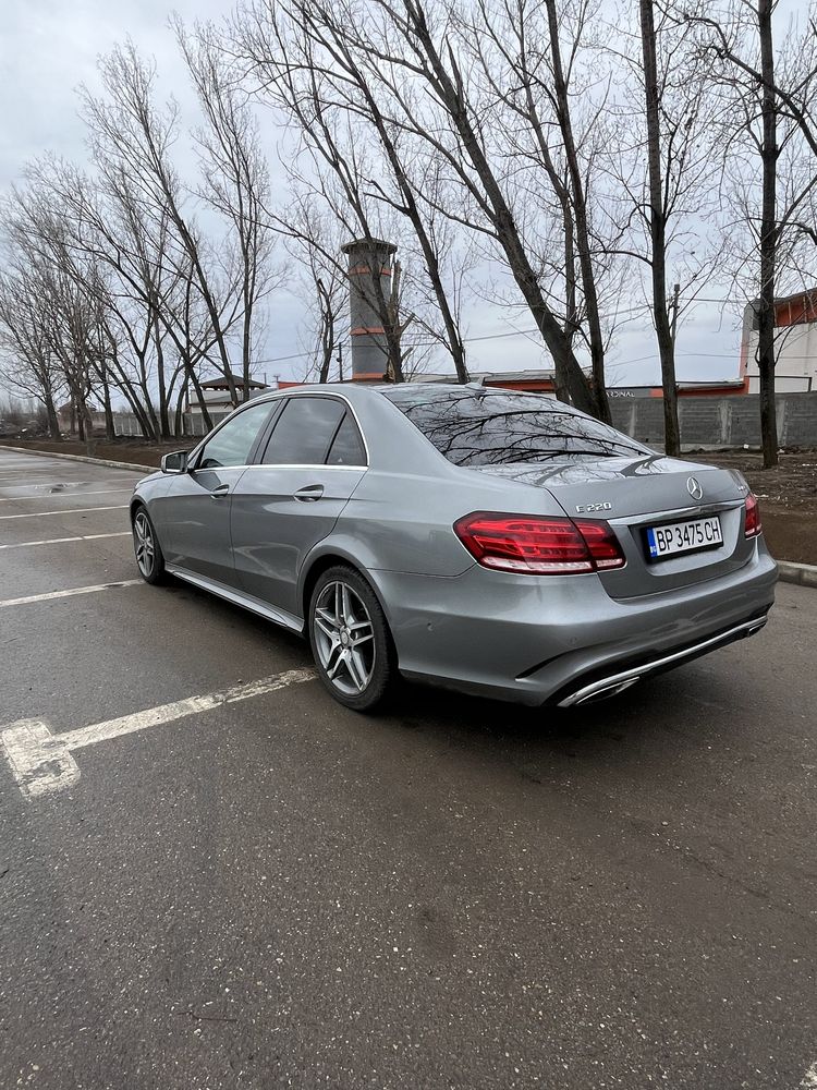 Mercedes Benz E220d Pachet AMG 170 cp