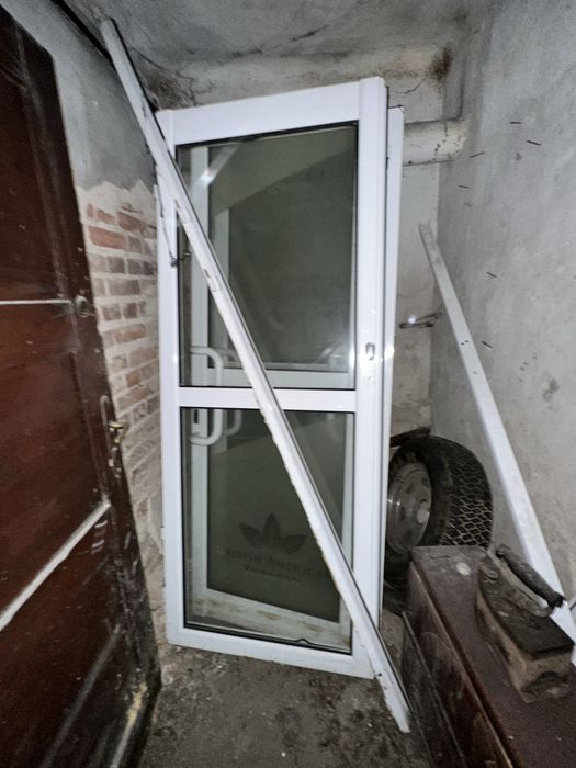 Usi termopan cu toc de aluminiu