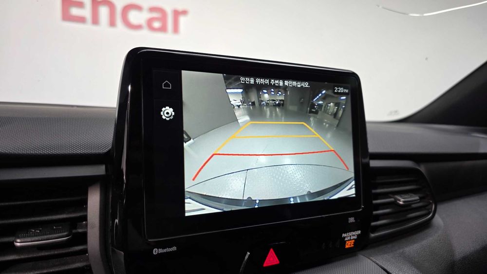 Hyundai Veloster 2.0 N   29