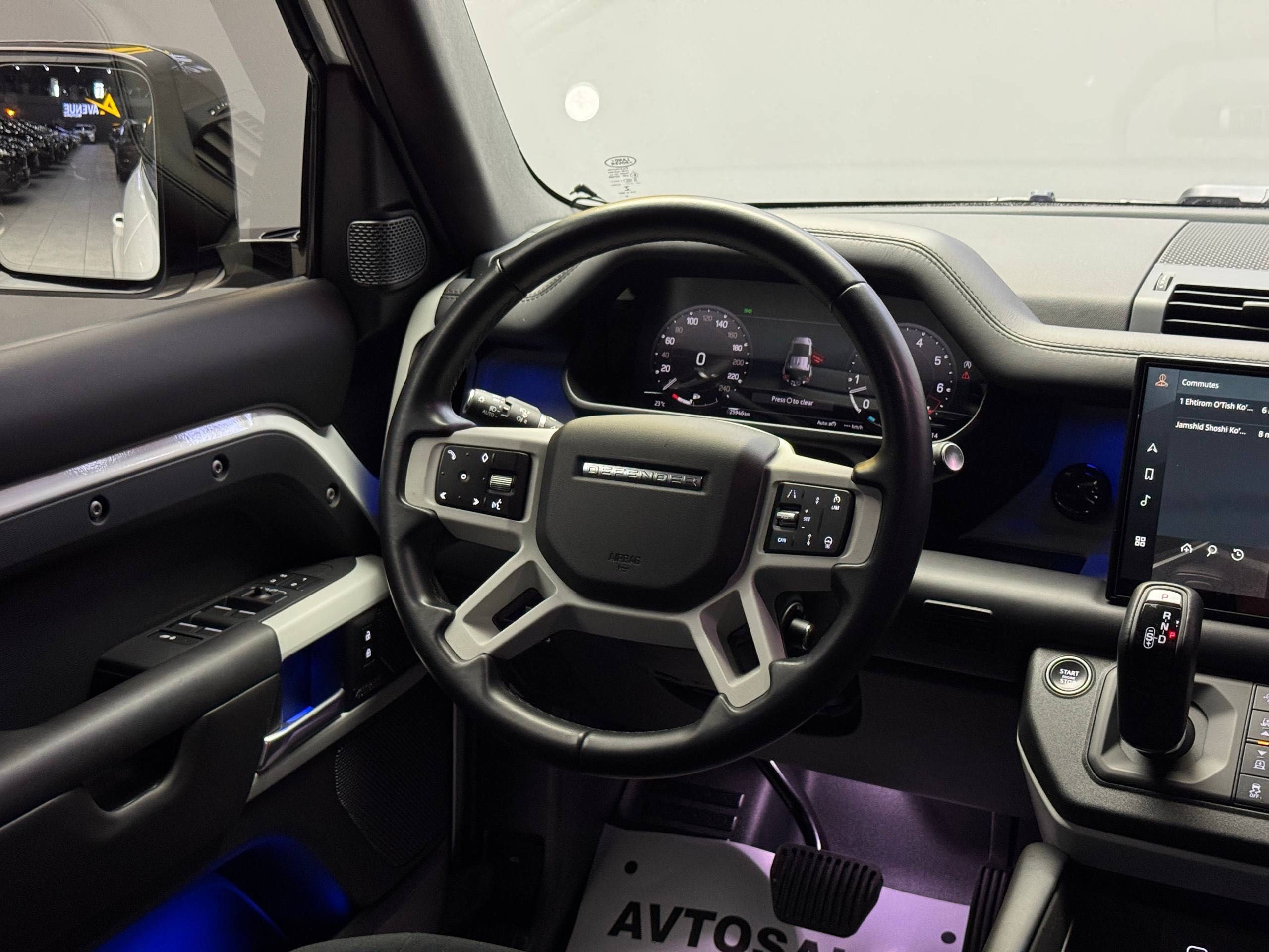 Автосалон Avenue Motors предлагает Land Rover Defender Xdynamic