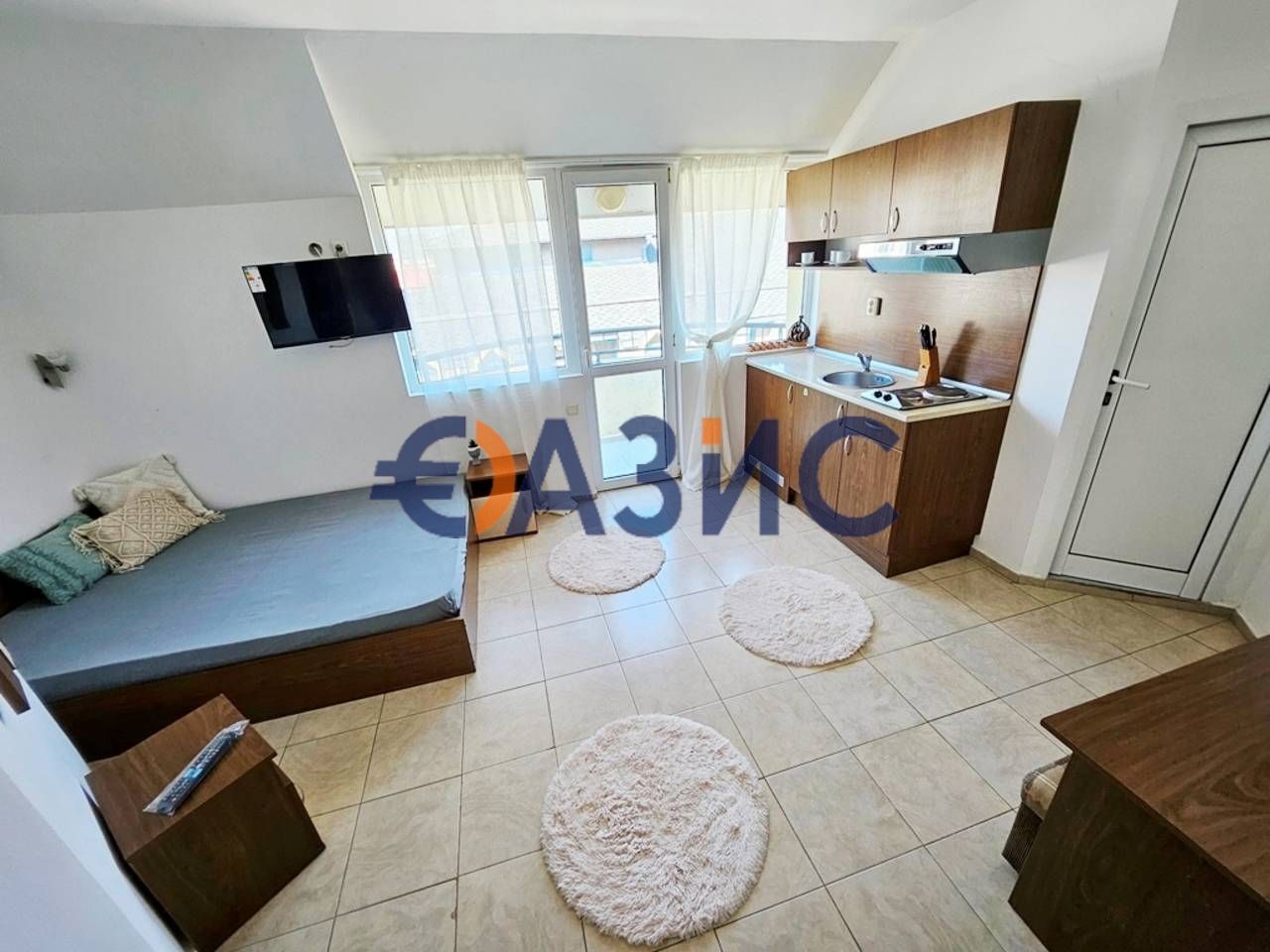 Продава се Едностаен апартамент в к.к. Слънчев бряг - 35 кв.м за 1369 €/кв.м - Снимка #3