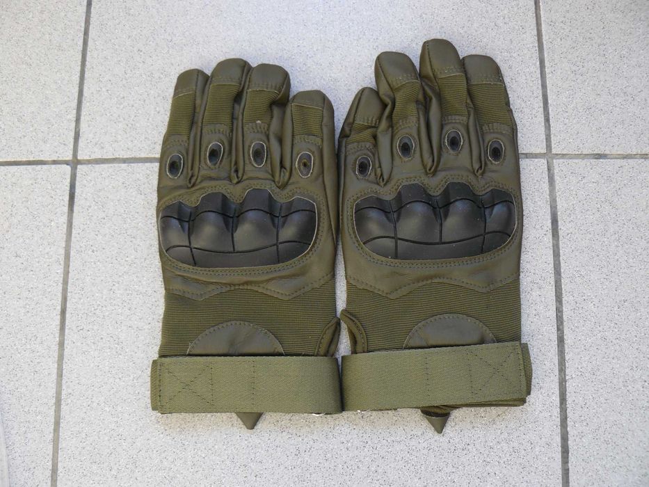 Manusi Tactice TG 8FIELDS Noi, Culoare Olive, Marimi M si XL
