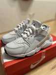 Дамски маратонки Nike Huarache