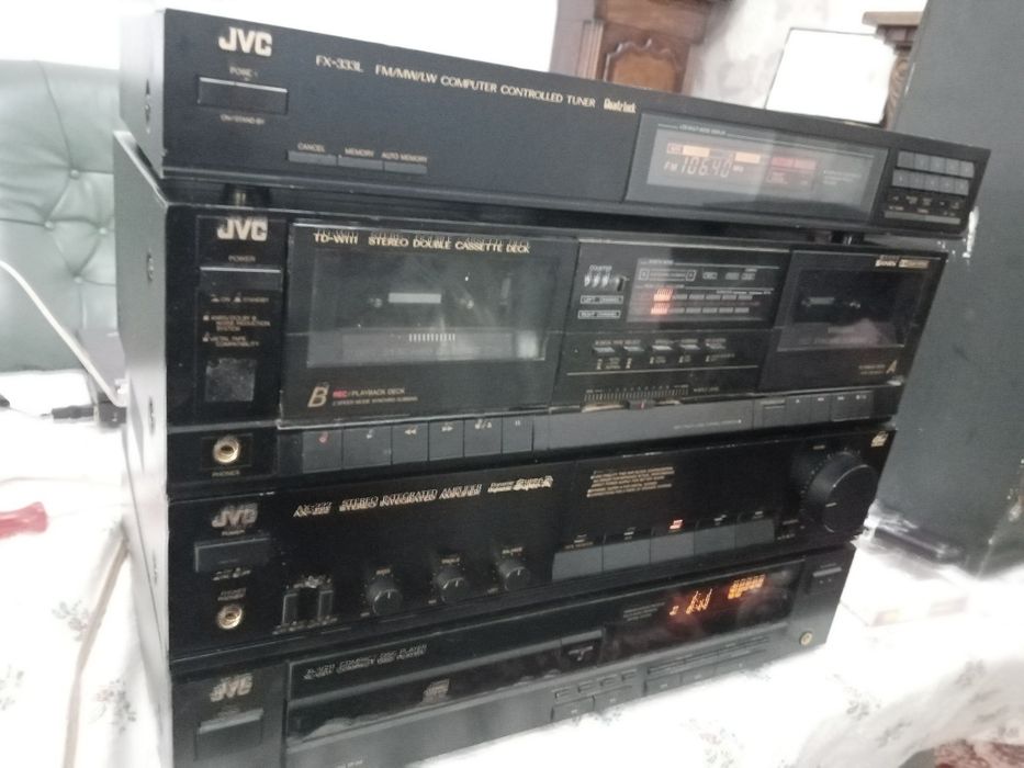 Muzica linie JVC