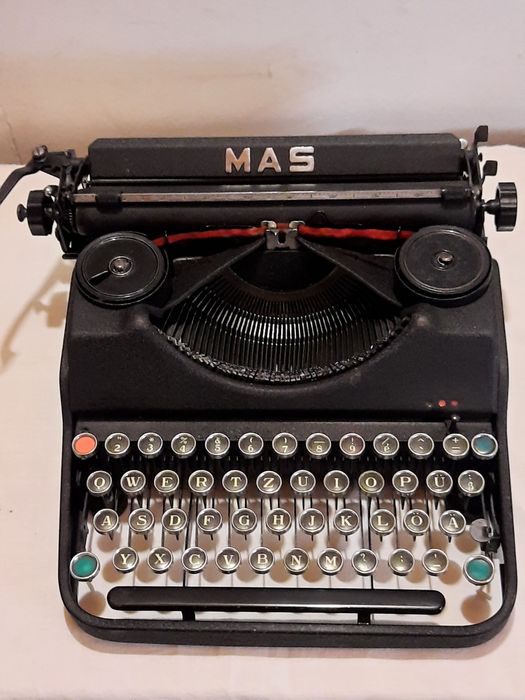 Mașină de scris Mas  1934 impecabilă