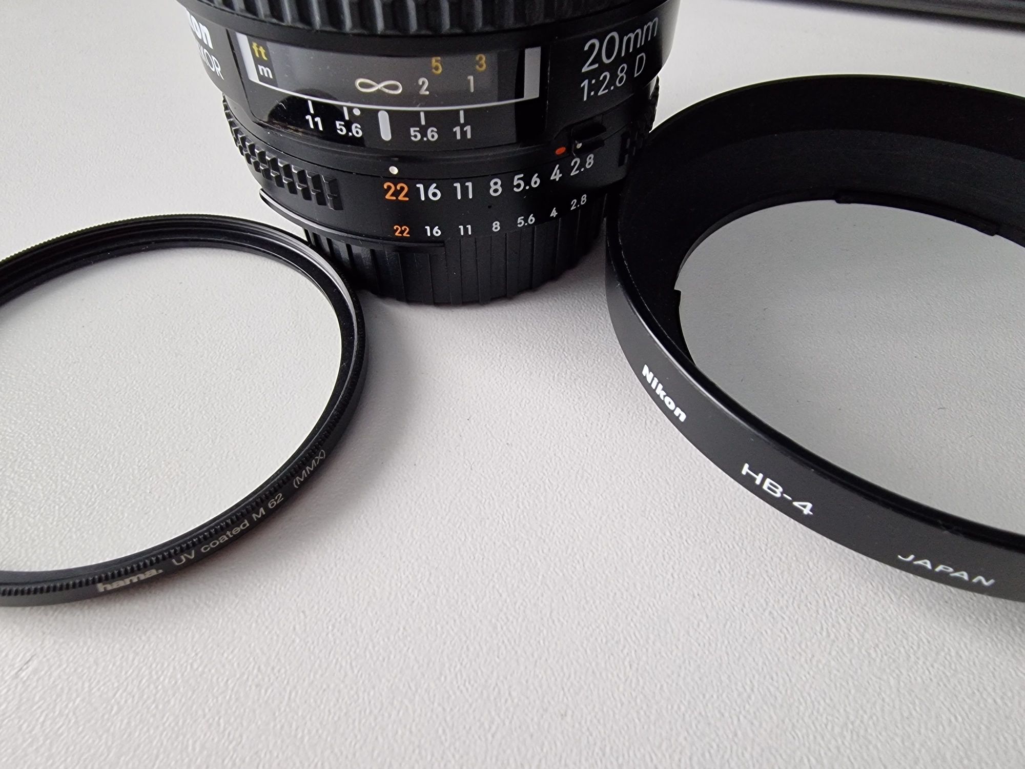 Nikon AF Nikkor 20mm f/2.8D +filtru +parasolar